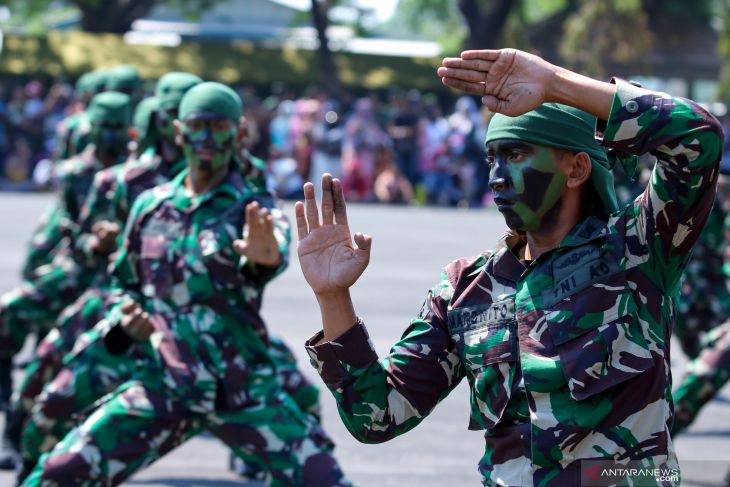 HUT Ke-74 TNI Di Surabaya