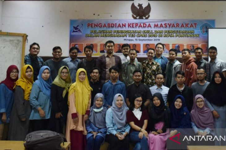 Dosen muda berbagi tips agar lolos CPNS