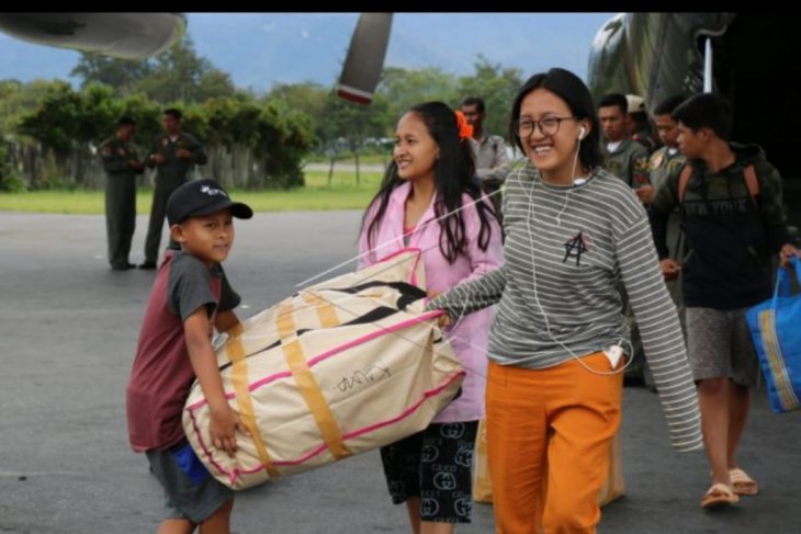 Pengungsi dari Jayapura tiba di Wamena