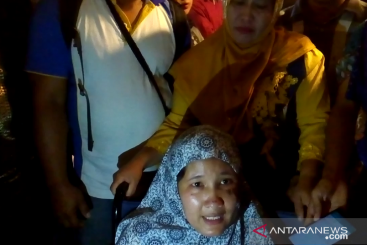 Korban merusuhan Wamena sampai di Padang dengan bekas luka bakar
