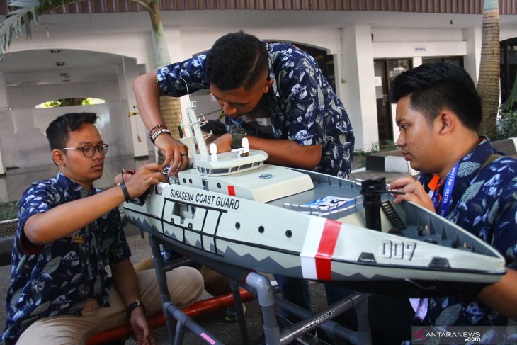 Kontes kapal cepat tak berawak