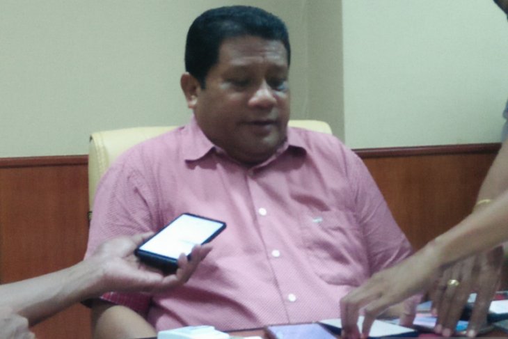 Pelantikan empat pimpinan definitif DPRD Maluku tunggu SK Mendagri