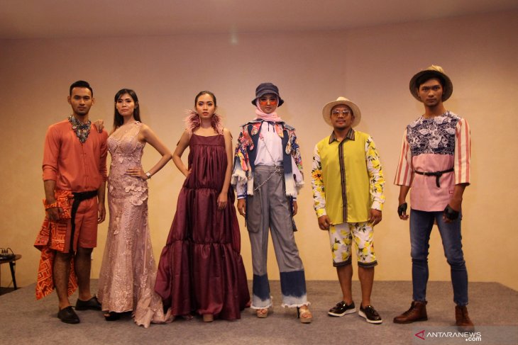 Peluncuran Surabaya Fashion Week 2019