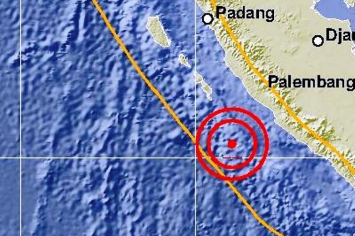 Gempa Enggano, warga Kota Bengkulu berhamburan keluar rumah