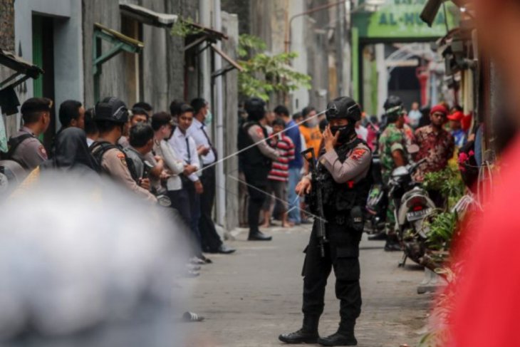 Penggerebekan rumah terduga teroris di Sukoharjo