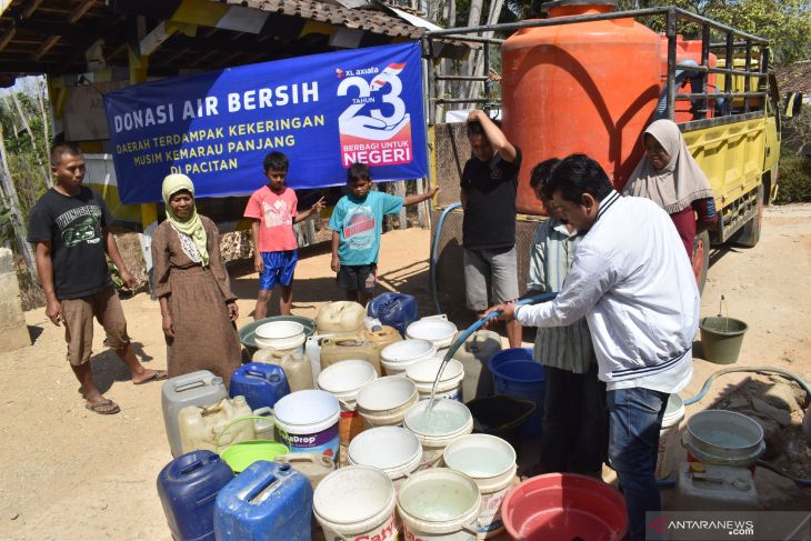 Donasi air bersih daerah krisis air