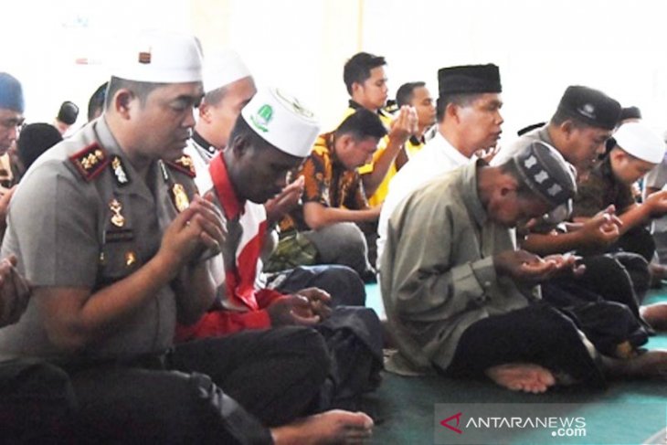 Polres Aceh Timur gelar do'a bersama jelang pelantikan presiden dan wapres