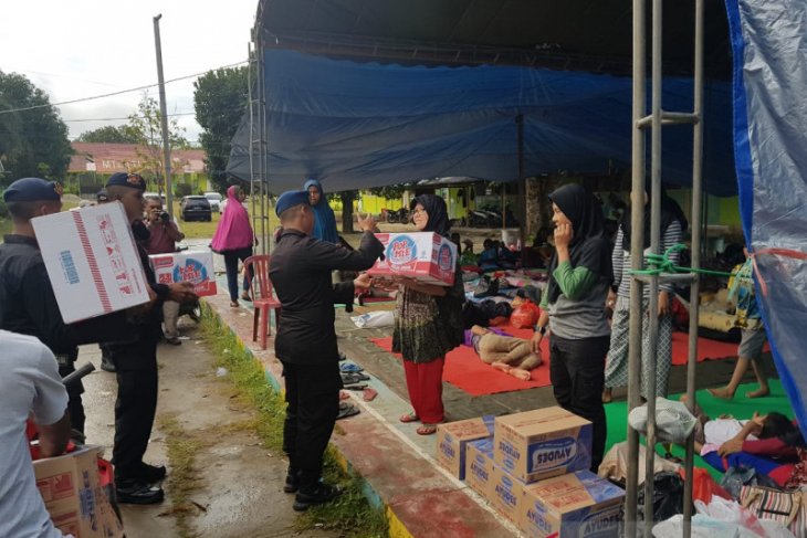 Polri intensif salurkan bantuan korban pengungsi pascagempa Maluku