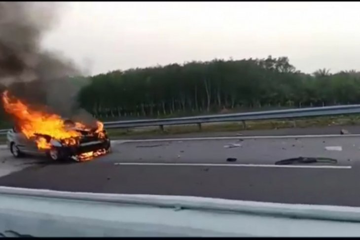 Empat meninggal kecelakaan maut di tol trans Sumatera