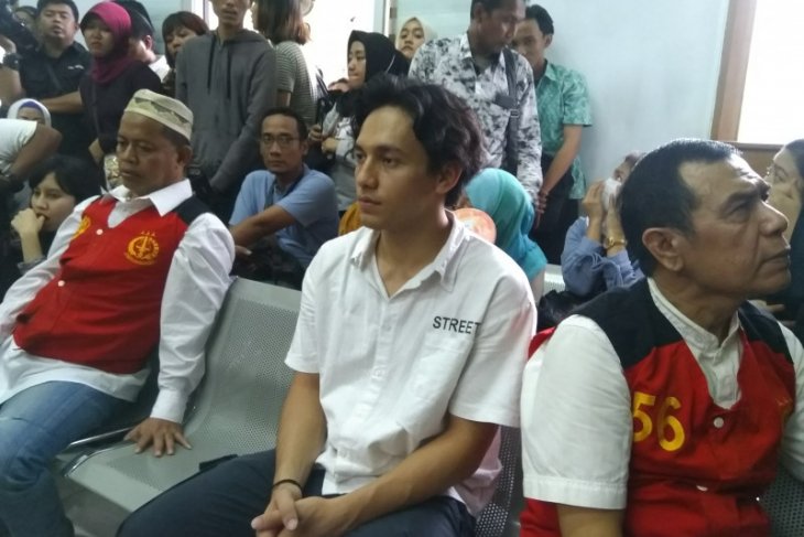 Aktor film Jefri Nichol dituntut pidana 10 bulan