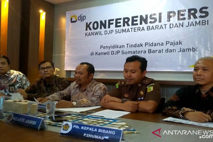 Kanwil DJP Sumbar-Jambi tetapkan tersangka penggelap pajak TBS Sawit