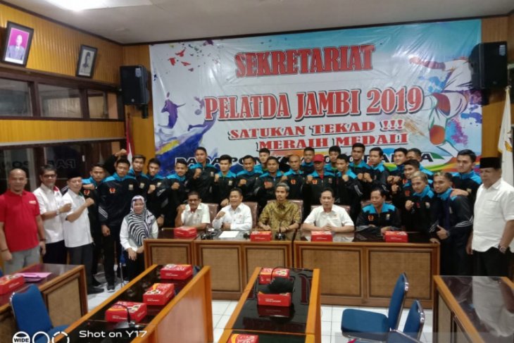 Tim sepak bola Jambi targetkan lolos berlaga di PON 2020