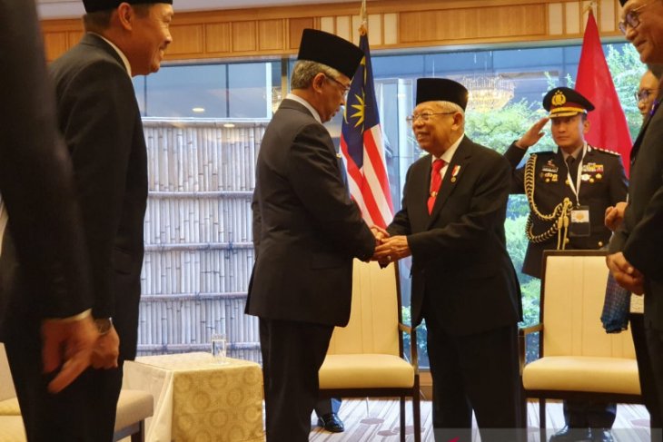 VP Amin, Malaysian King discuss endeavors to fight radicalism