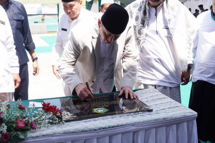 Gubernur Banten resmikan Gedung Pelayanan Haji dan Umroh Terpadu Kemenag Pandeglang