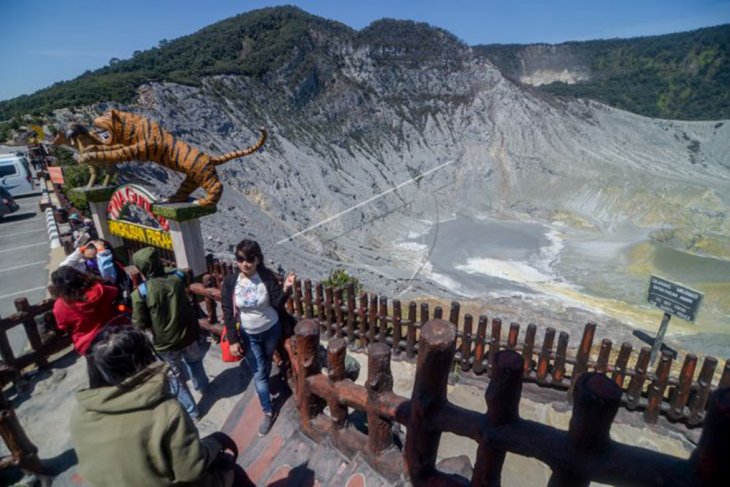Wisata Gunung Tangkuban Perahu dibuka kembali