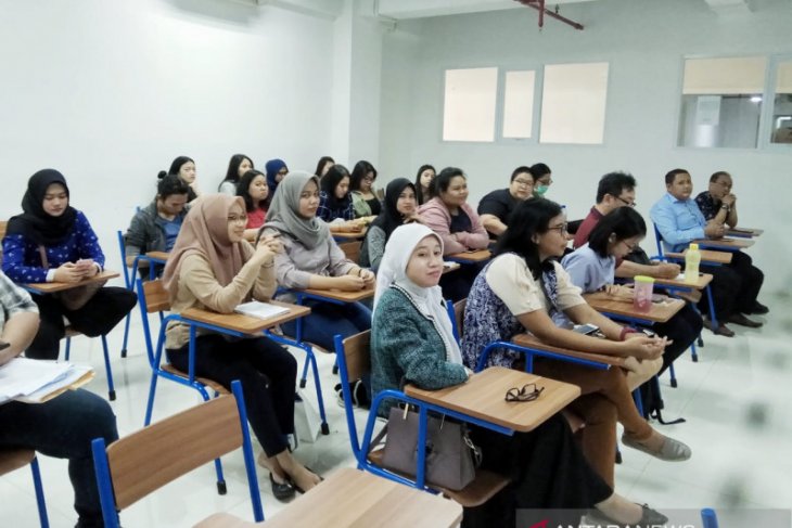 FHB-UPJ gelar webinar diikuti perwakilan 39 universitas