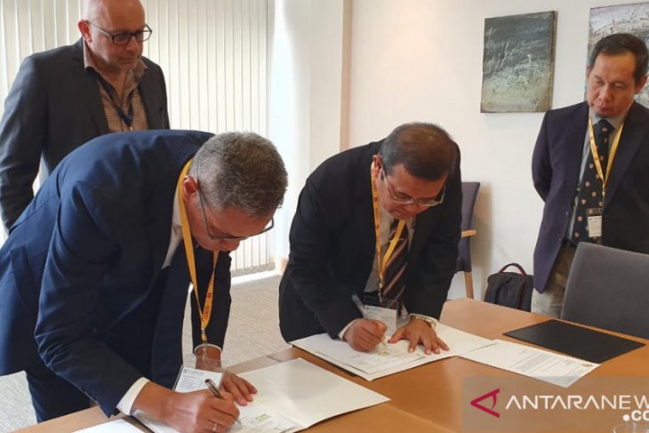 ULM Rector in England to sign MoU with University of Cambridge