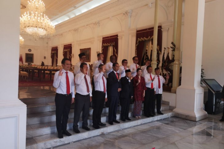 Presiden Joko Widodo tunjuk dua wakil menteri untuk BUMN