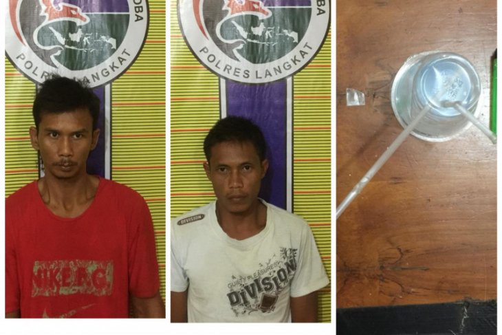 Asyik menikmati sabu-sabu, dua warga Tanjungpura ini diringkus Polisi