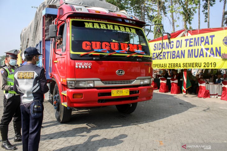 Sidang di tempat penertiban muatan