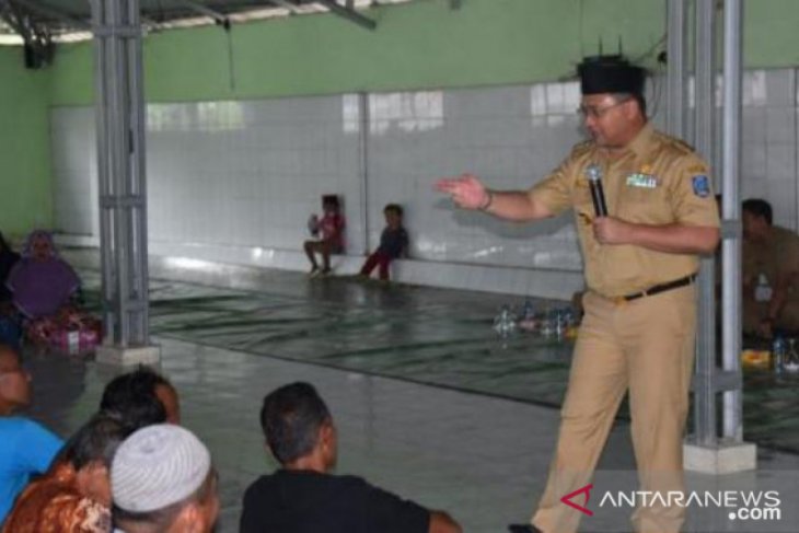 Gubernur serahkan ribuan bibit lada untuk 11 poktan Bangka Selatan