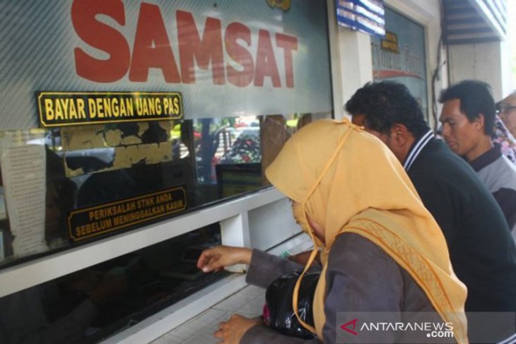 Pendapatan pajak kendaraan Bangka Tengah mencapai Rp47,9 miliar
