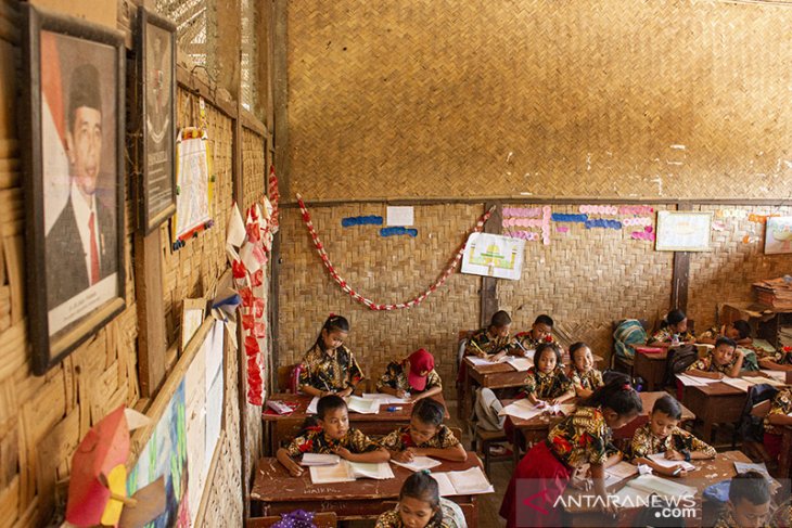 Sekolah Peninggalan Belanda