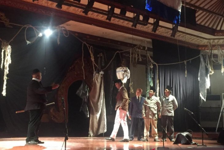 Teater Bumi Bali pentaskan