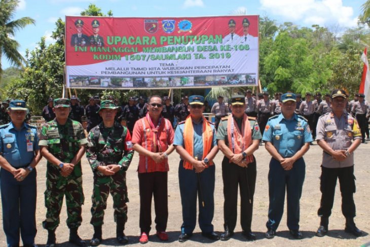 Danlantamal IXAmbon tutup TMMD di Tanimbar Selatan