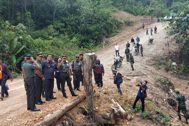 TNI backs government to expedite development in remote areas
