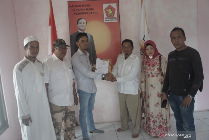 Huda mendaftar ke Gerindra HST dan nyatakan berpasangan dengan dr Halim