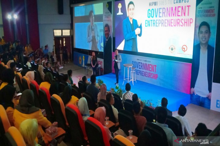 Hipmi Chairman will assist ULM student IDR10 million to open business