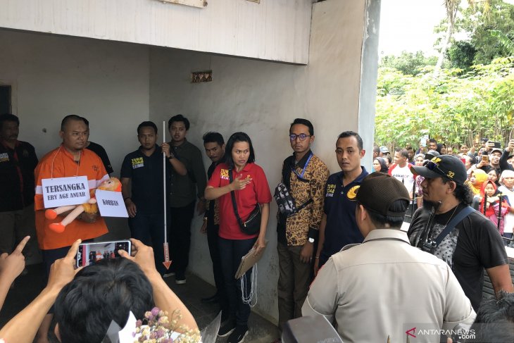 Balita usia tiga tahun tewas dianiaya ayah tiri, polisi lakukan rekonstruksi