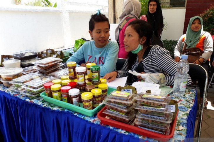 Dinas Perikanan Kediri gelar bazar produk ikan