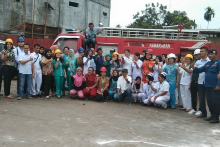 Jajaran RSU Tiara Kasih Sejati dibekali pengetahuan penanggulangan kebakaran
