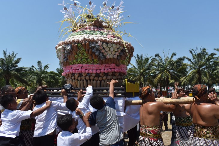 Grebeg Maulid Nabi di Madiun