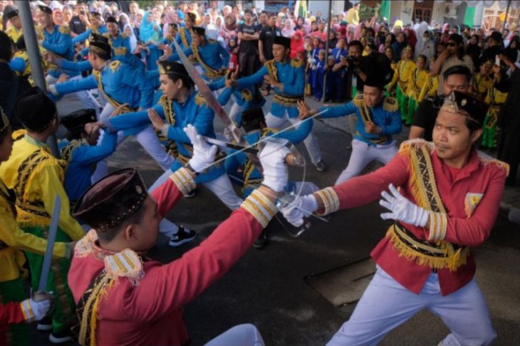 Tari Rodat Maulid Nabi di kampung Kepaon