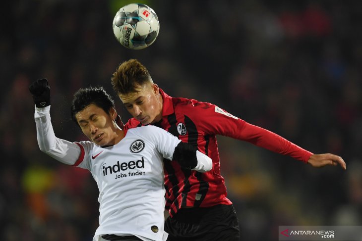 Freiburg kembali ke jalur kemenangan setelah kalahkan Frankfurt
