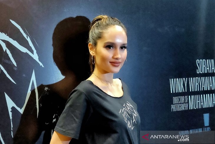 Aktris Cinta Laura tak terkejut hadapi normal baru