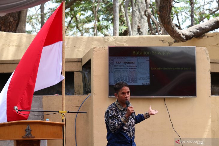 Sarasehan di Benteng Kedung Cowek