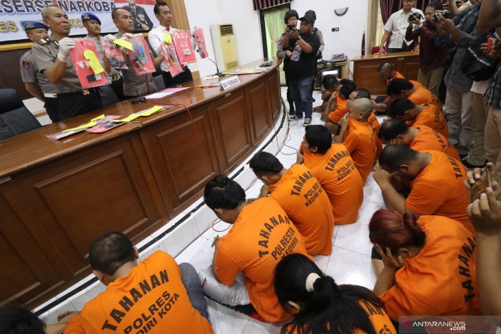 Ungkap kasus narkoba di Kediri