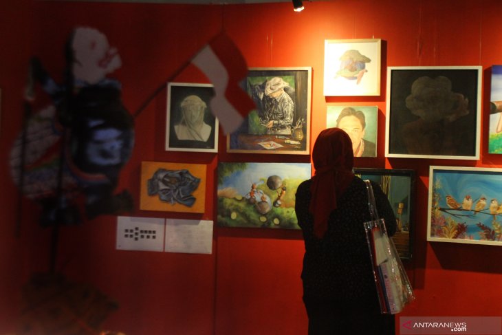 Pameran seni rupa perbatasan guyup