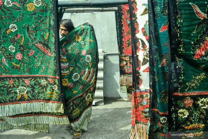 Produksi batik meningkat saat musim kemarau