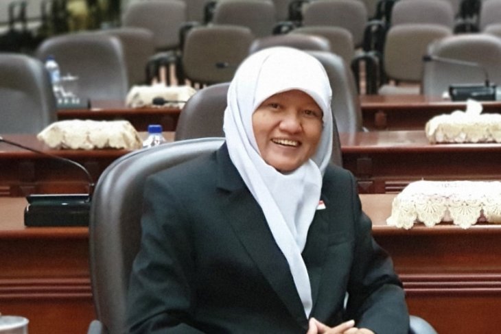 Pimpinan DPRD Surabaya minta kadisdik baru prioritaskan peningkatan SDM