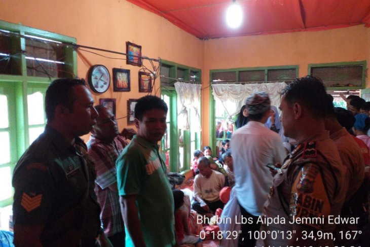 Warga curiga tak lagi mendengar azan, garin mushala ini ditemukan tewas tergantung