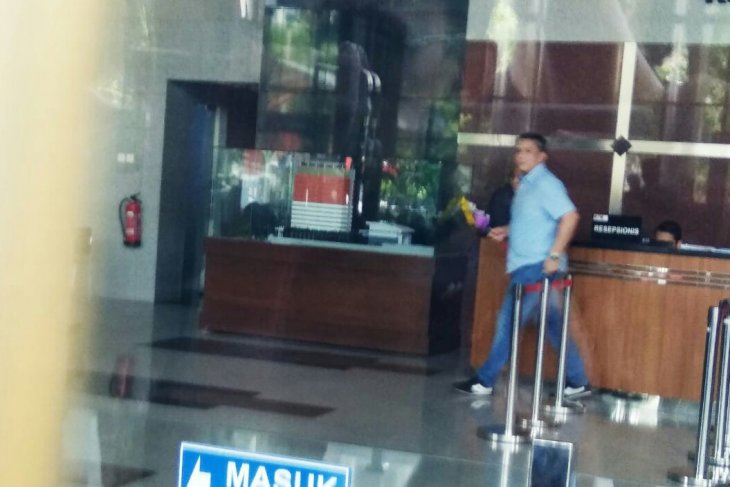 KPK periksa Yamitema, putra Menkum HAM Yasonna Laoly