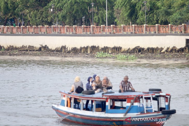 Dinding Siring Alami Kerusakan