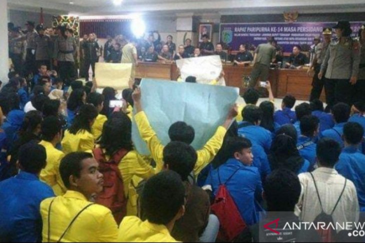 Enam peladang divonis bebas PN Sintang