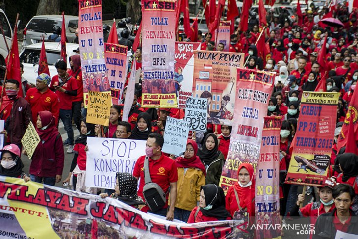 Aksi Unjuk Rasa Buruh Jabar