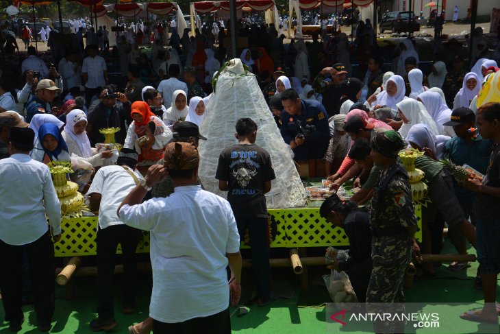 Festival kenduri 5000 layah di Mojokerto